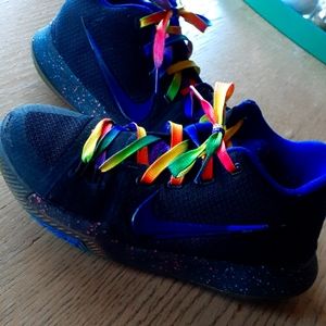 Nike Kyrie 3 size 4.5Y basketball shoes.